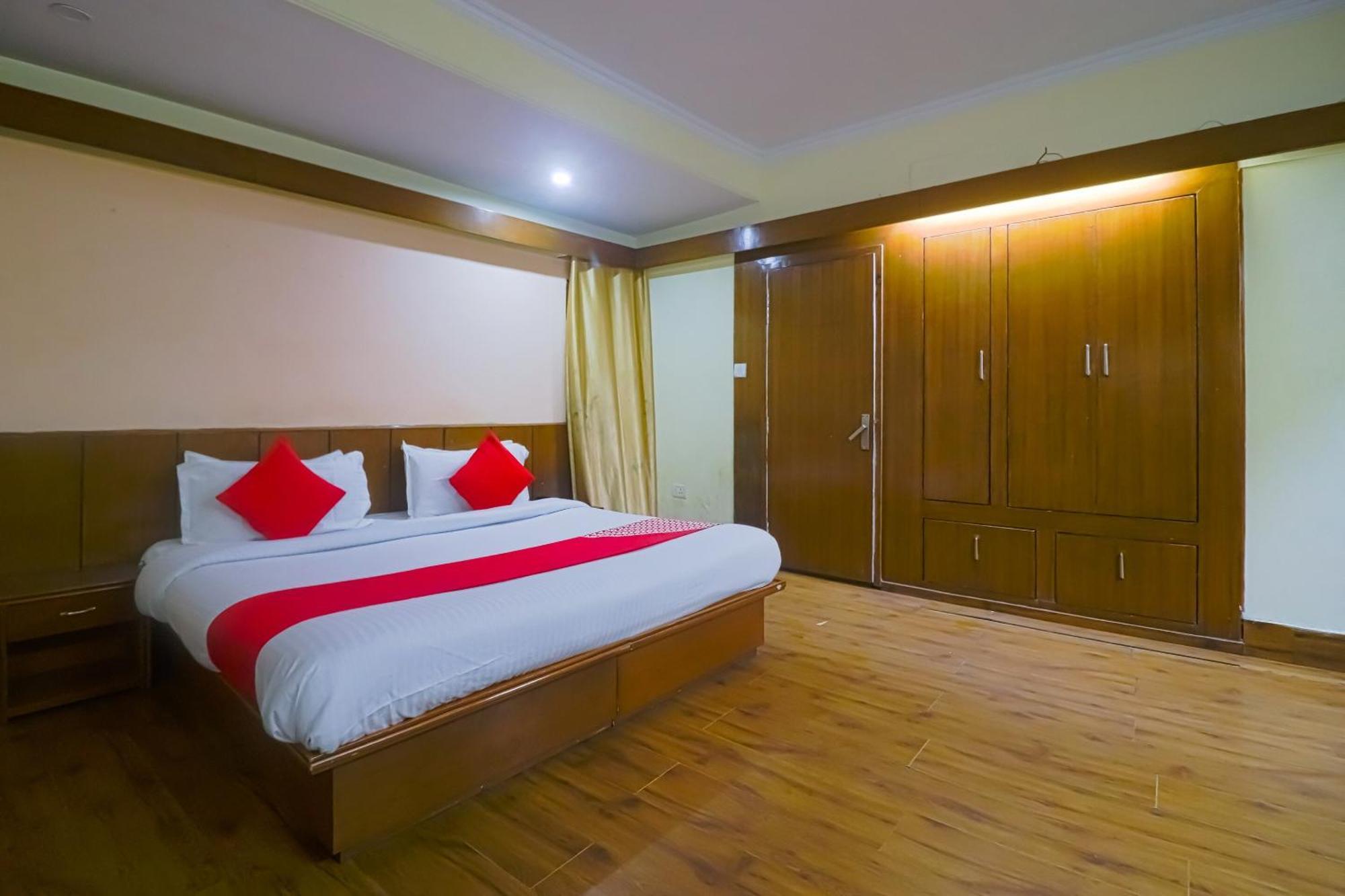 Flagship Hotel Yadgar 西姆拉 外观 照片